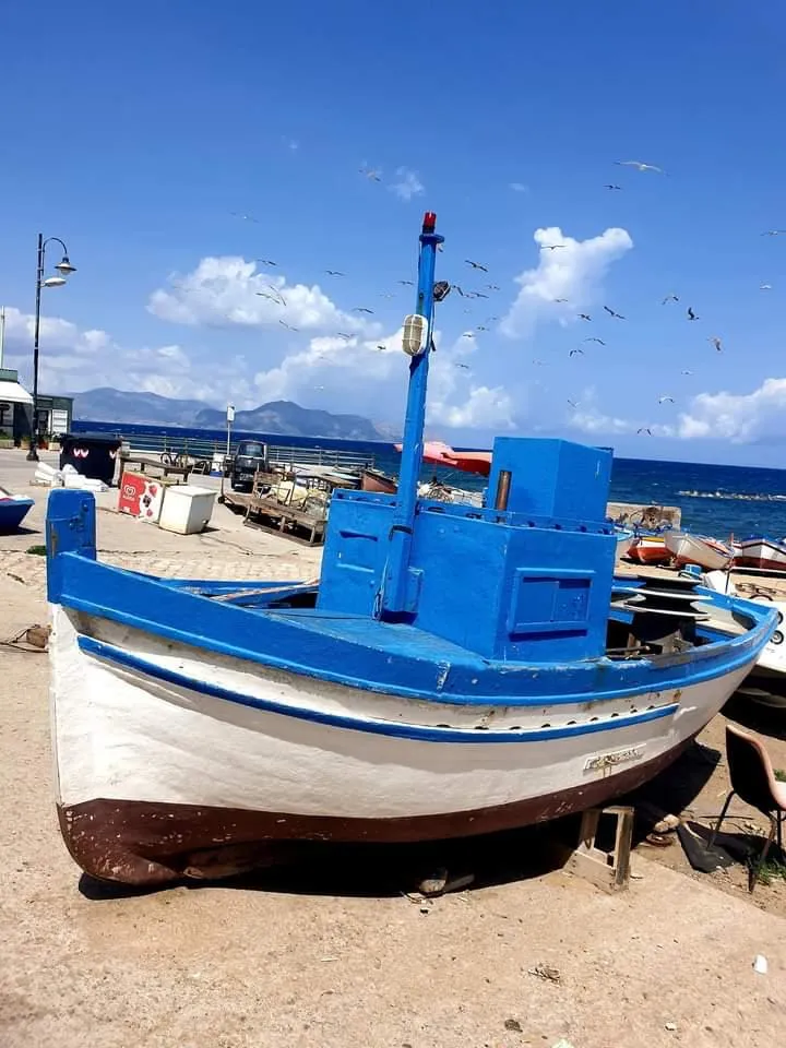 Scorcio suggestivo di Aspra in Sicilia